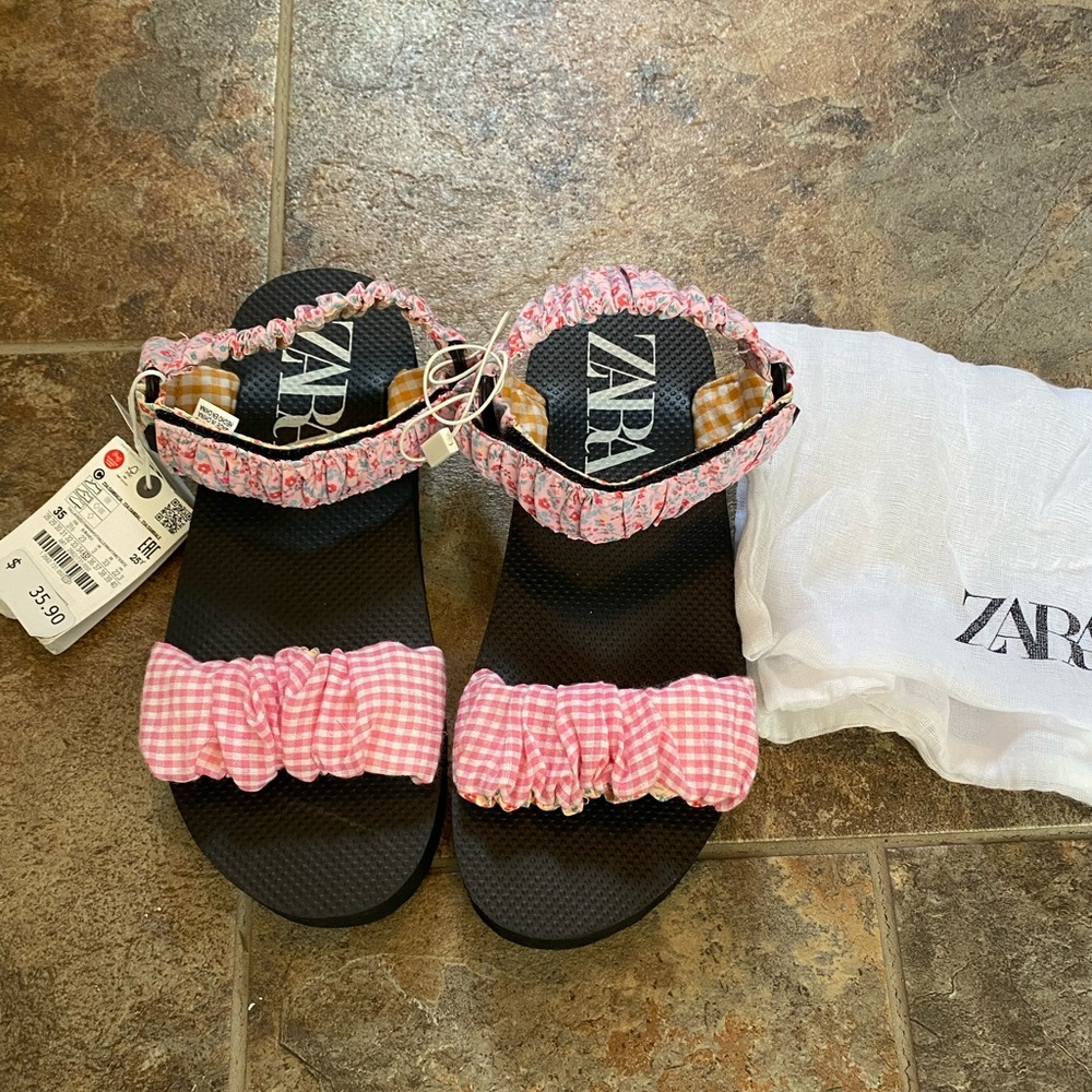 NWT Girls Zara Sandals